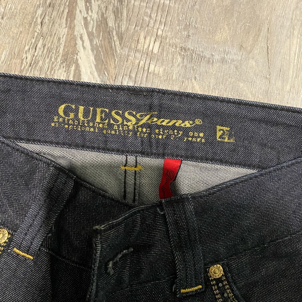 Embellished Guess Jeans, size 27. Booth cut, slim fit. - Picture 2 of 8